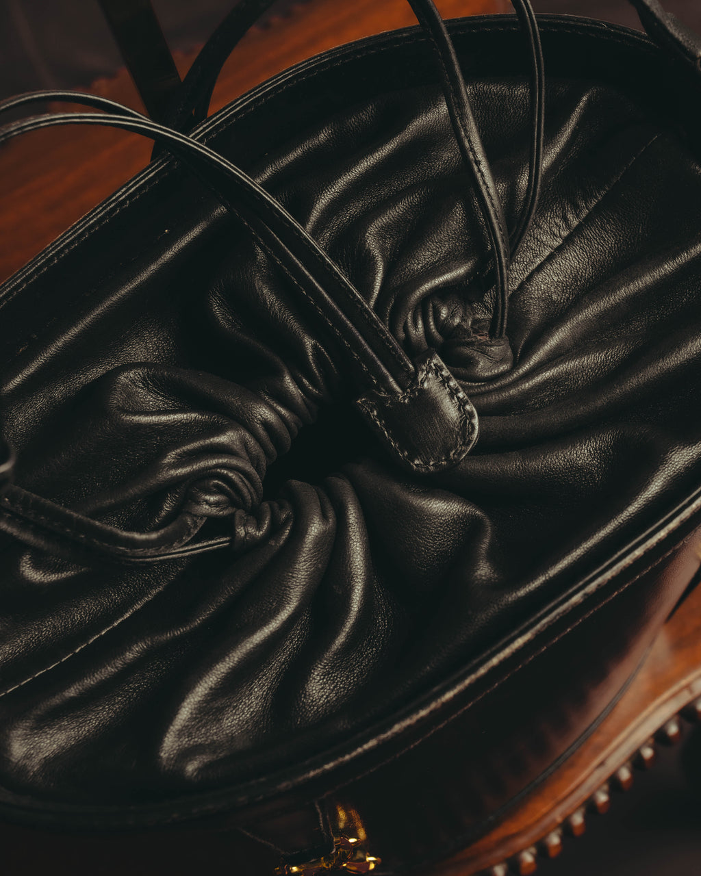 "GUCCI" 70's-80's Black leather bucket shoulder bag