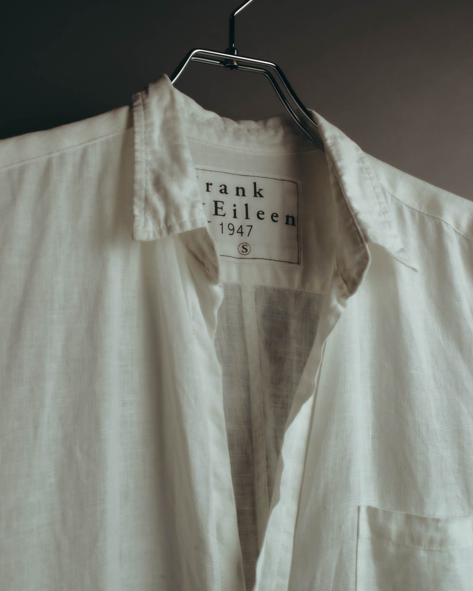 "Frank & Eileen" Airy linen like long sleeve shirt