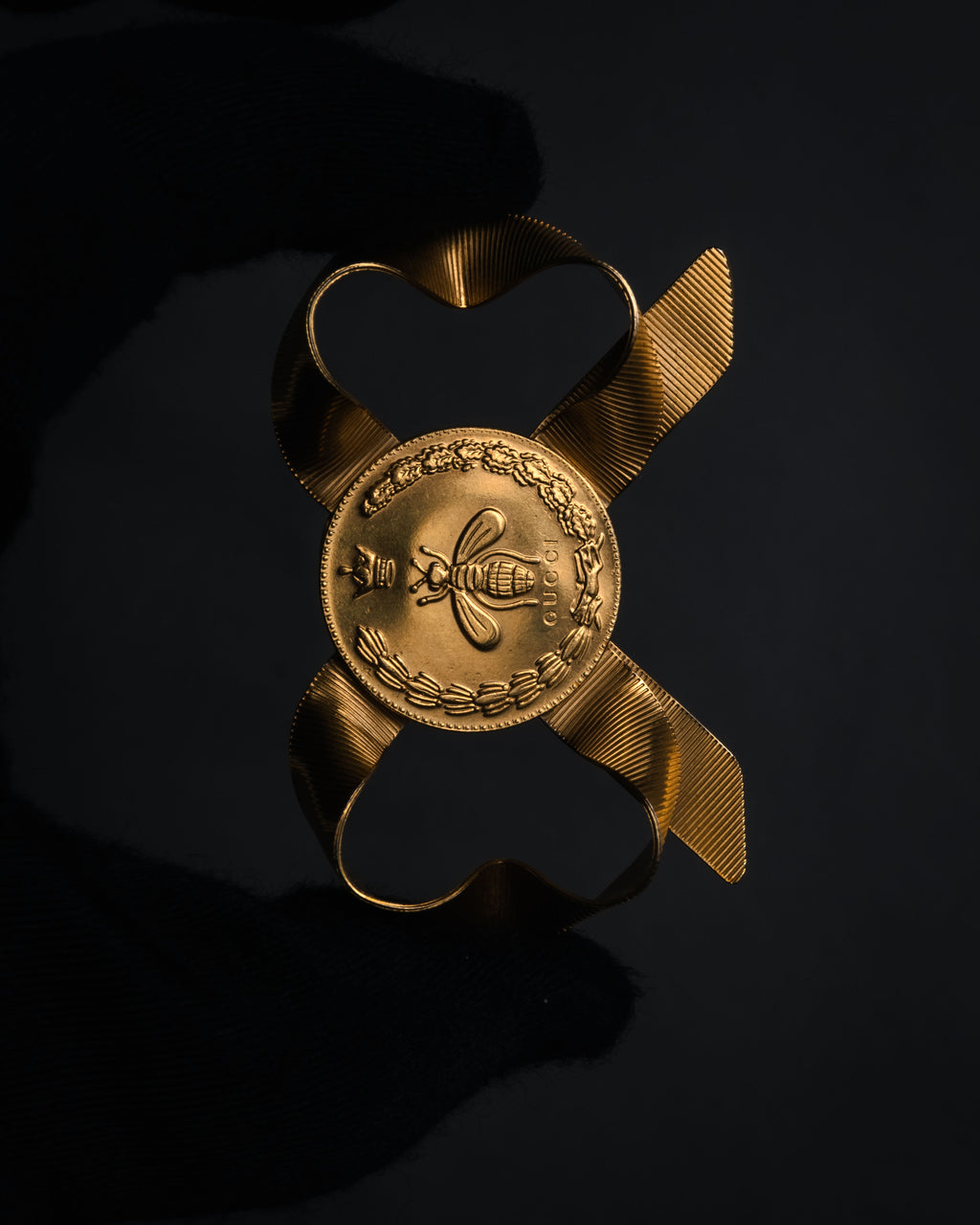 –SPECIAL– “GUCCI” 2010’s Ribbon crest statement ring