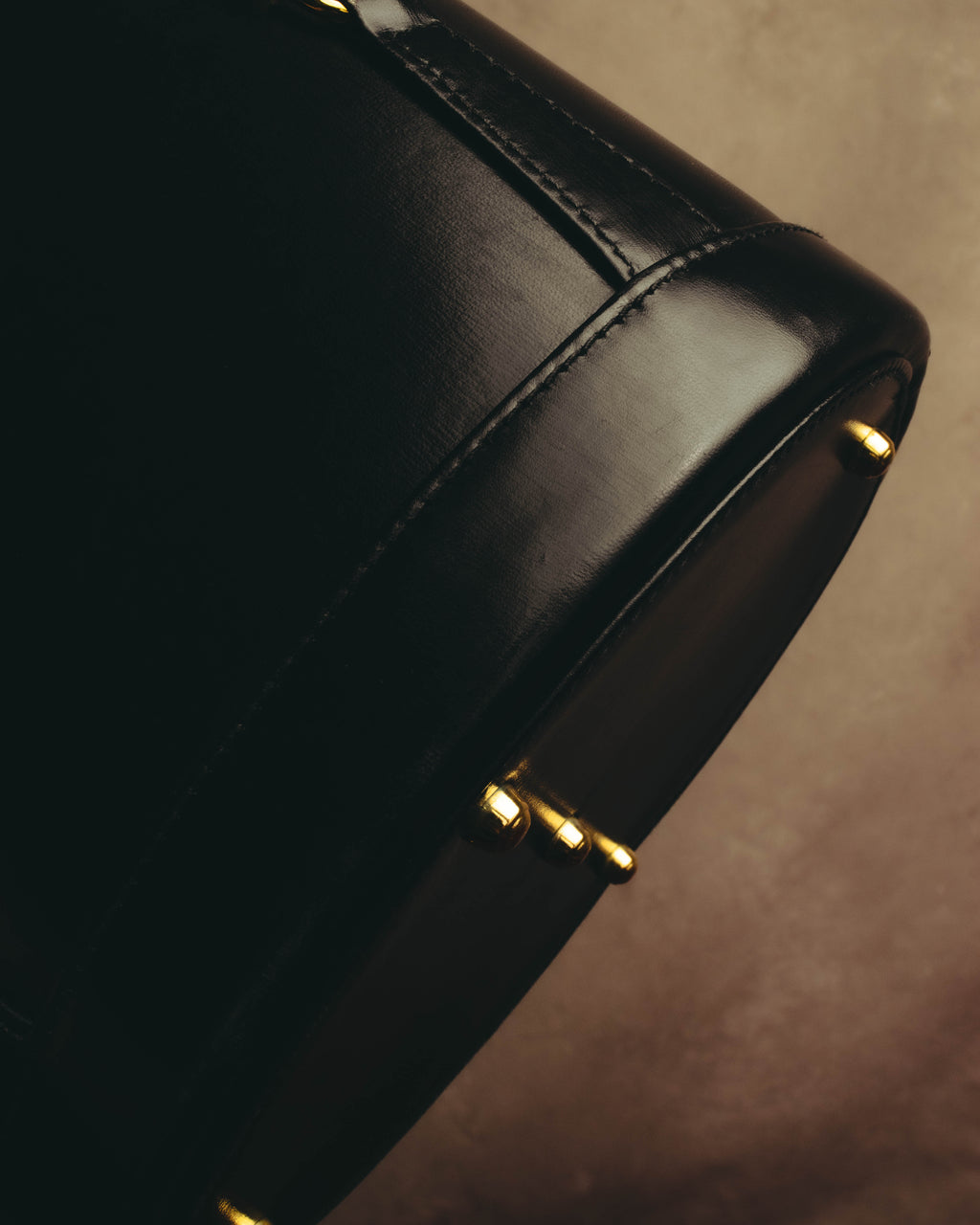"GUCCI" 70's-80's Black leather bucket shoulder bag