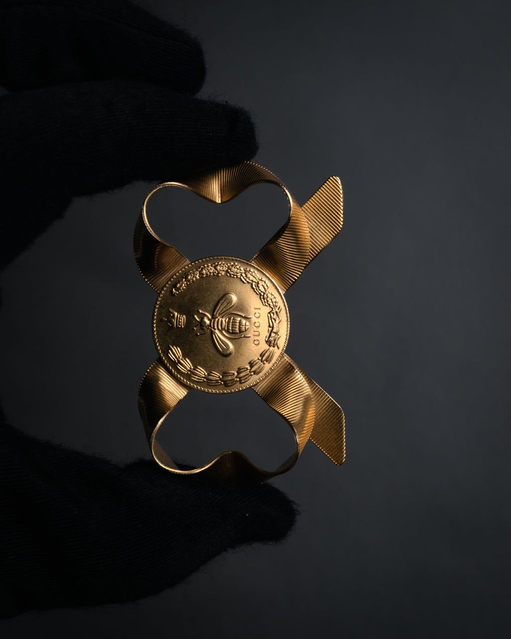 –SPECIAL– “GUCCI” 2010’s Ribbon crest statement ring