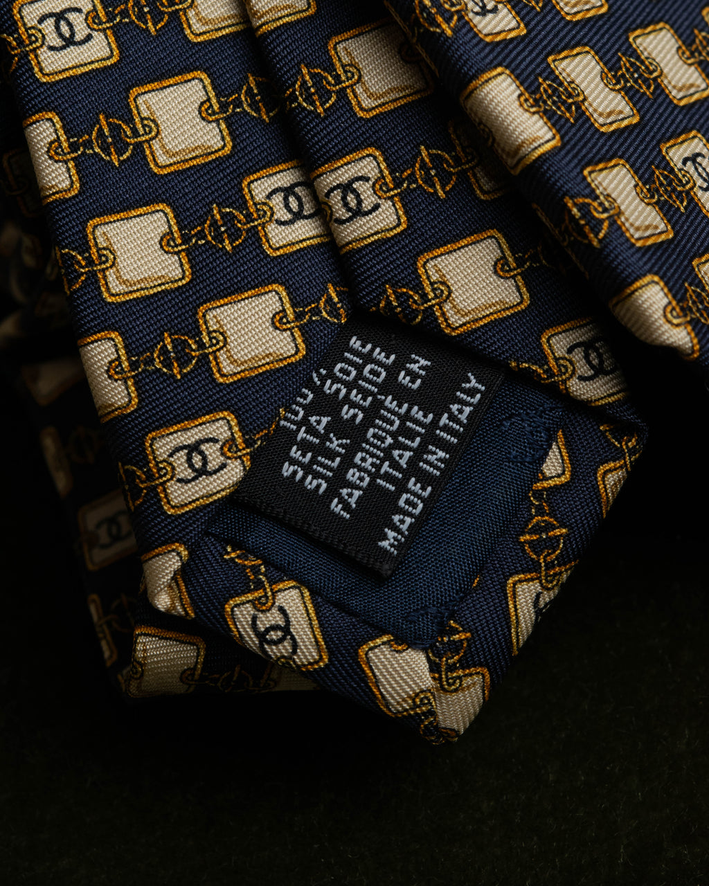 “CHANEL” 90’s-00’s Chain motif silk tie