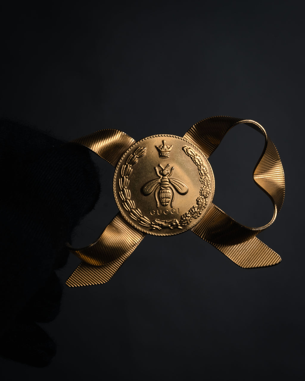 –SPECIAL– “GUCCI” 2010’s Ribbon crest statement ring