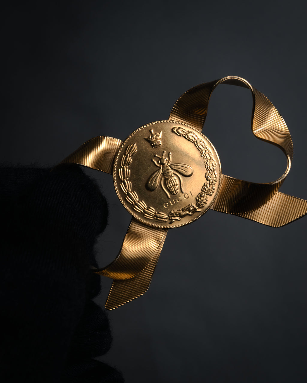 –SPECIAL– “GUCCI” 2010’s Ribbon crest statement ring