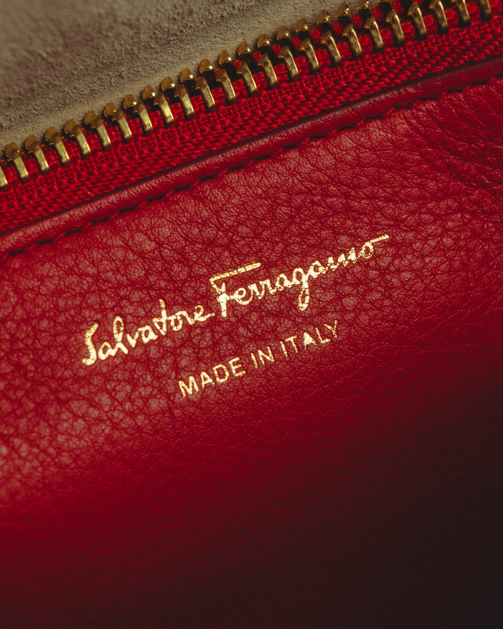–SPECIAL– "Salvatore Ferragamo" 10's-20's Structured leather top-handle shoulder bag