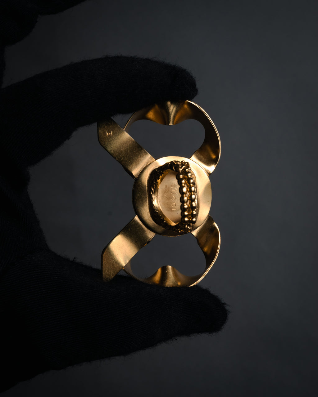 –SPECIAL– “GUCCI” 2010’s Ribbon crest statement ring