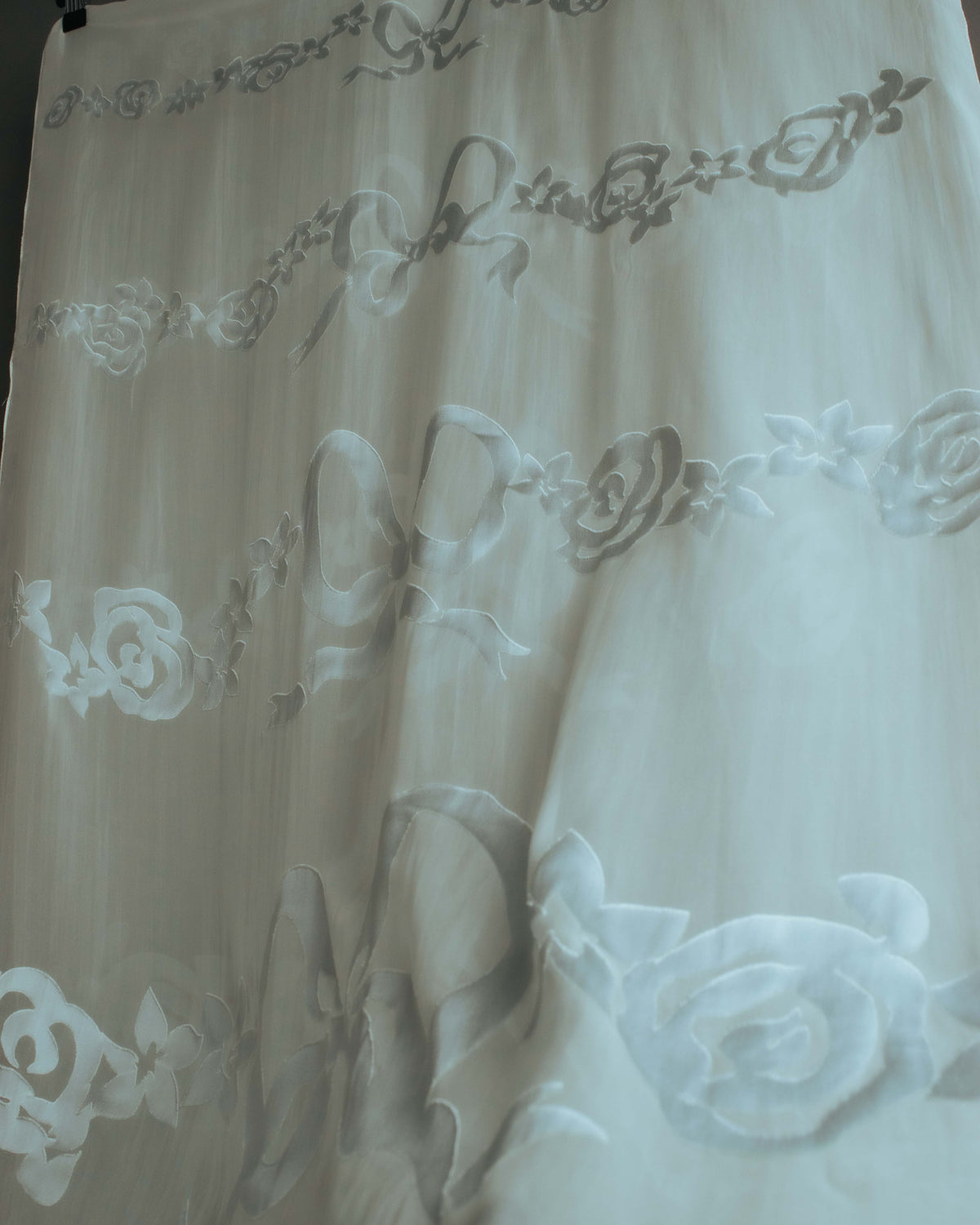 -SPECIAL- “Christian Dior” 90’s-00’s Sheer silk blend rose and ribbon motif scarf