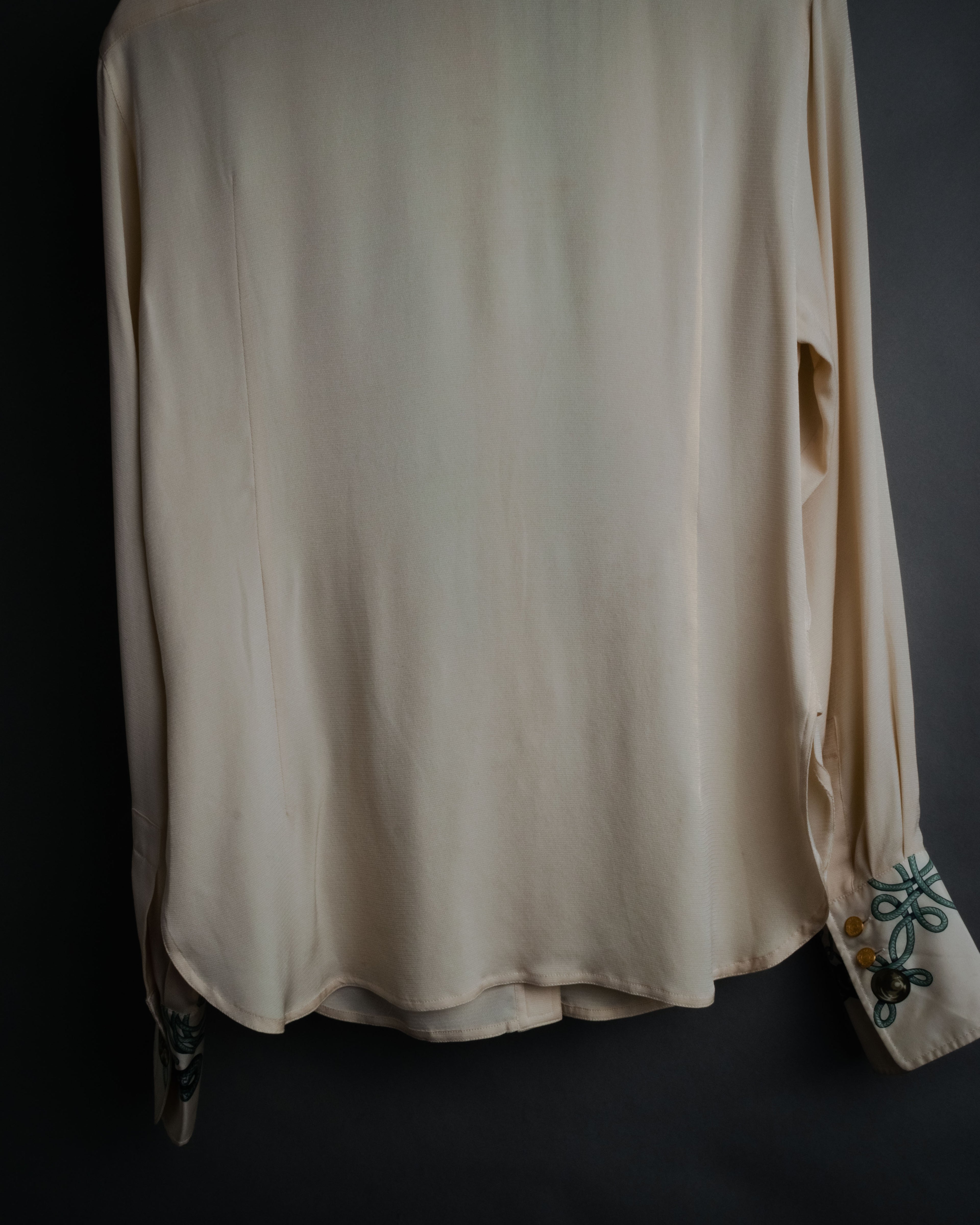 -SPECIAL- “HERMÈS” 80’s scarf panel silk shirt