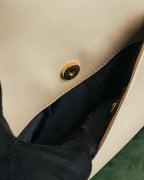 “Salvatore Ferragamo” 90’s-00’s Gancini leather shoulder bag