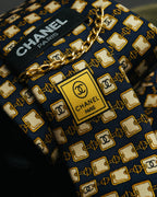 “CHANEL” 90’s-00’s Chain motif silk tie