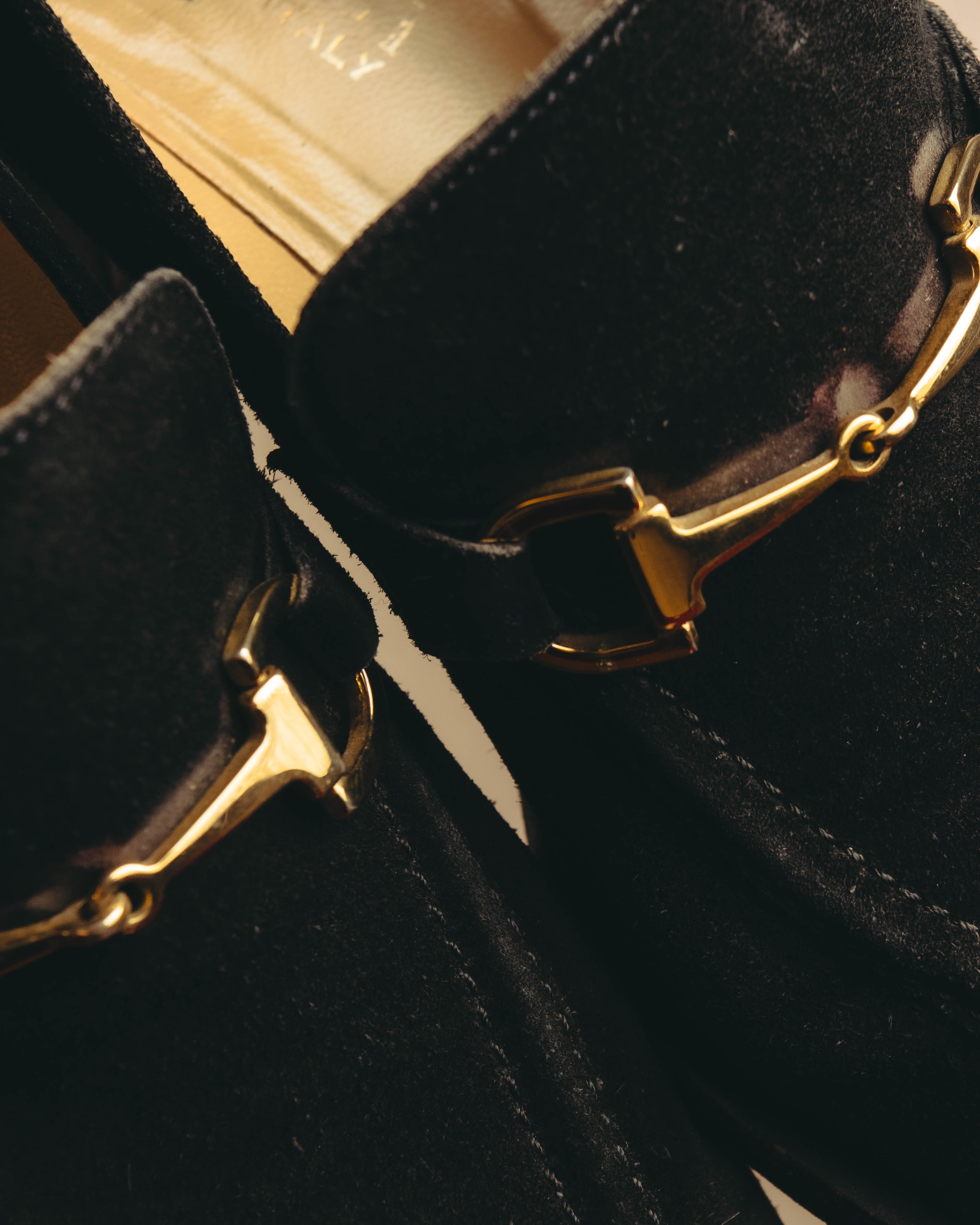 "GUCCI" 90's-00's Black suede horsebit heeled loafer