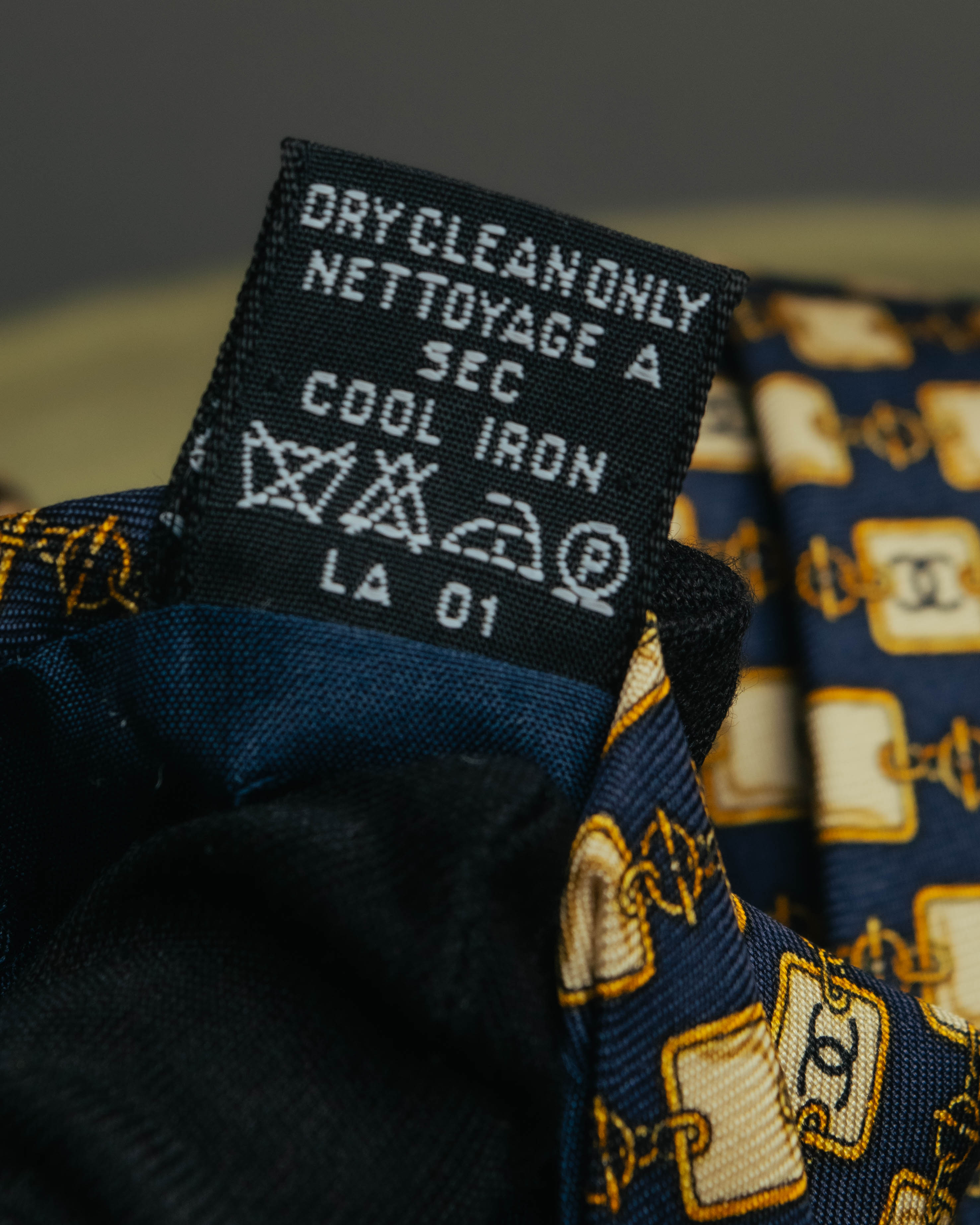 “CHANEL” 90’s-00’s Chain motif silk tie