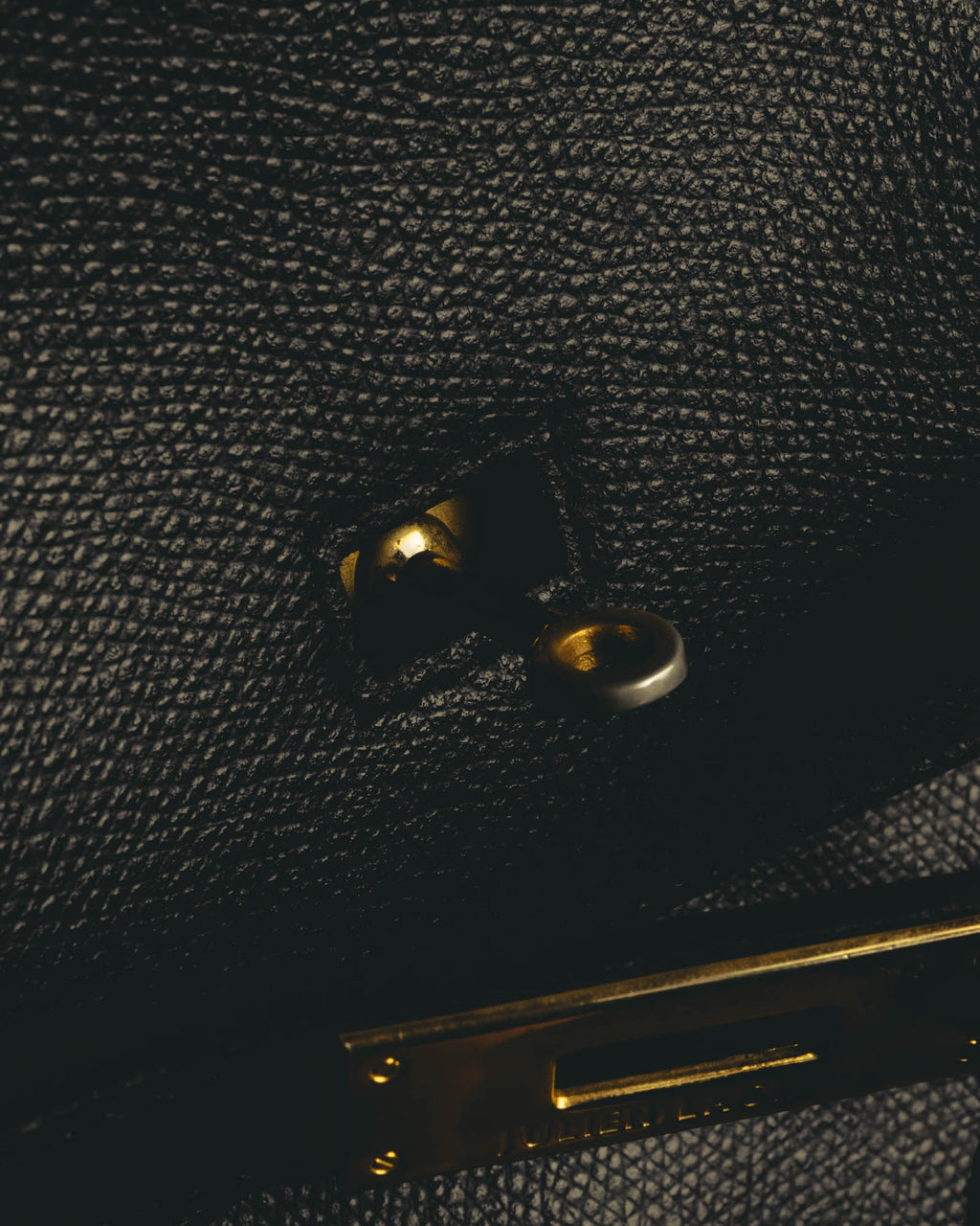 "JULIEN LACROIX" 90's Classic black leather top handle handbag