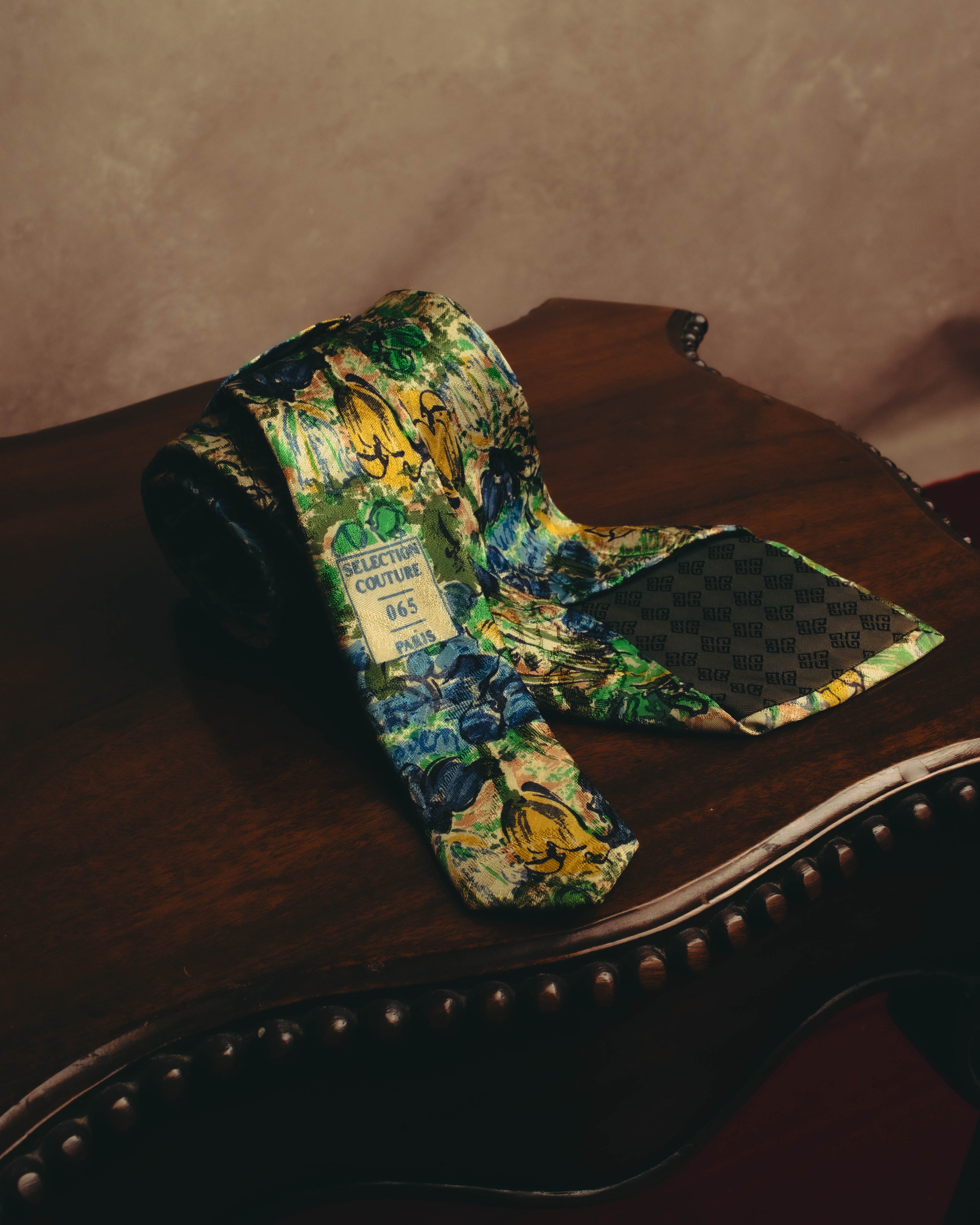 "GIVENCHY" 80's-90's Floral silk jacquard necktie