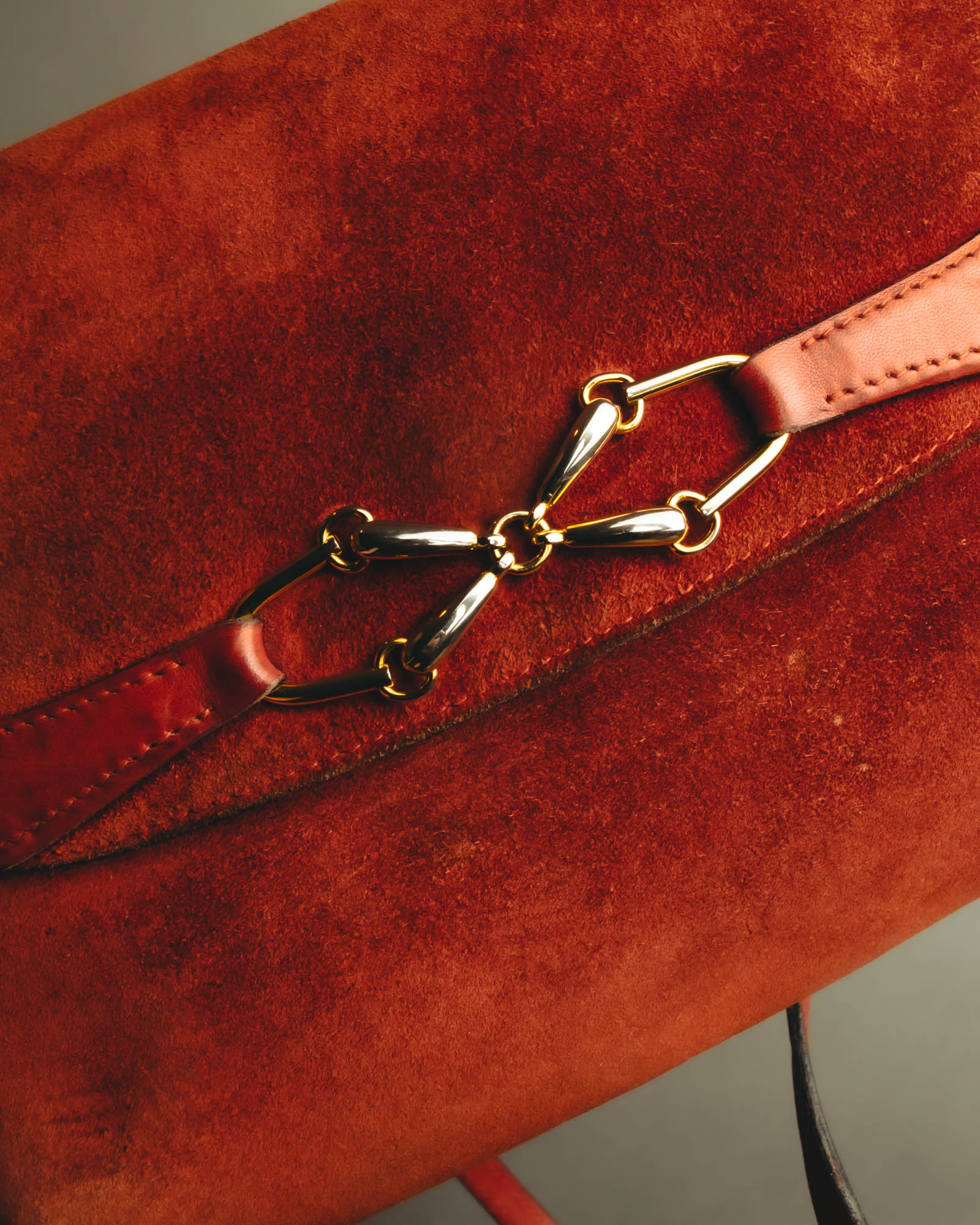 "GUCCI" 60's-70's Classic red suede leather shoulder bag