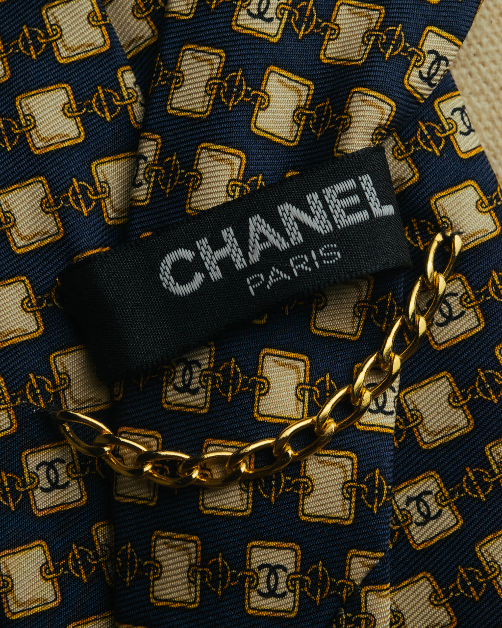“CHANEL” 90’s-00’s Chain motif silk tie