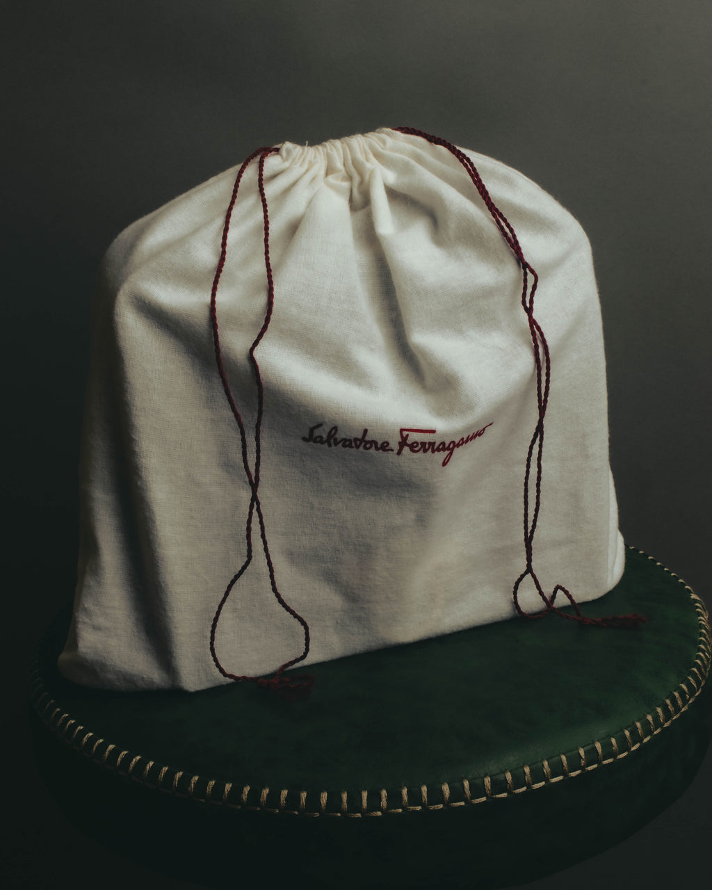 "Salvatore Ferragamo" 90's-00's Classic gancini leather shoulder bag