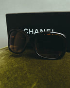"CHANEL" 00's-10's Iconic bow sunglasses