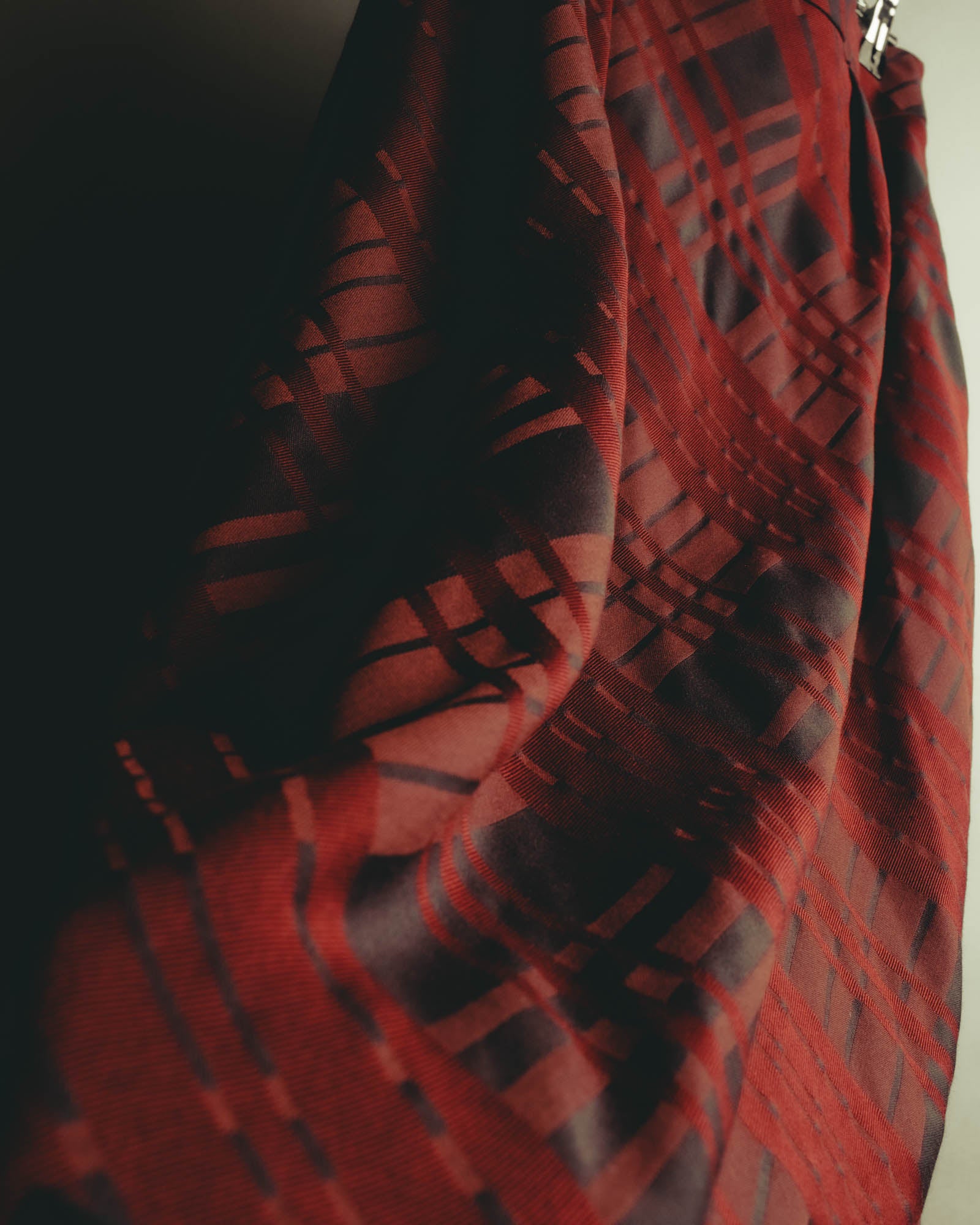 "Aquascutum" 10's Burgundy wool silk plaid skirt