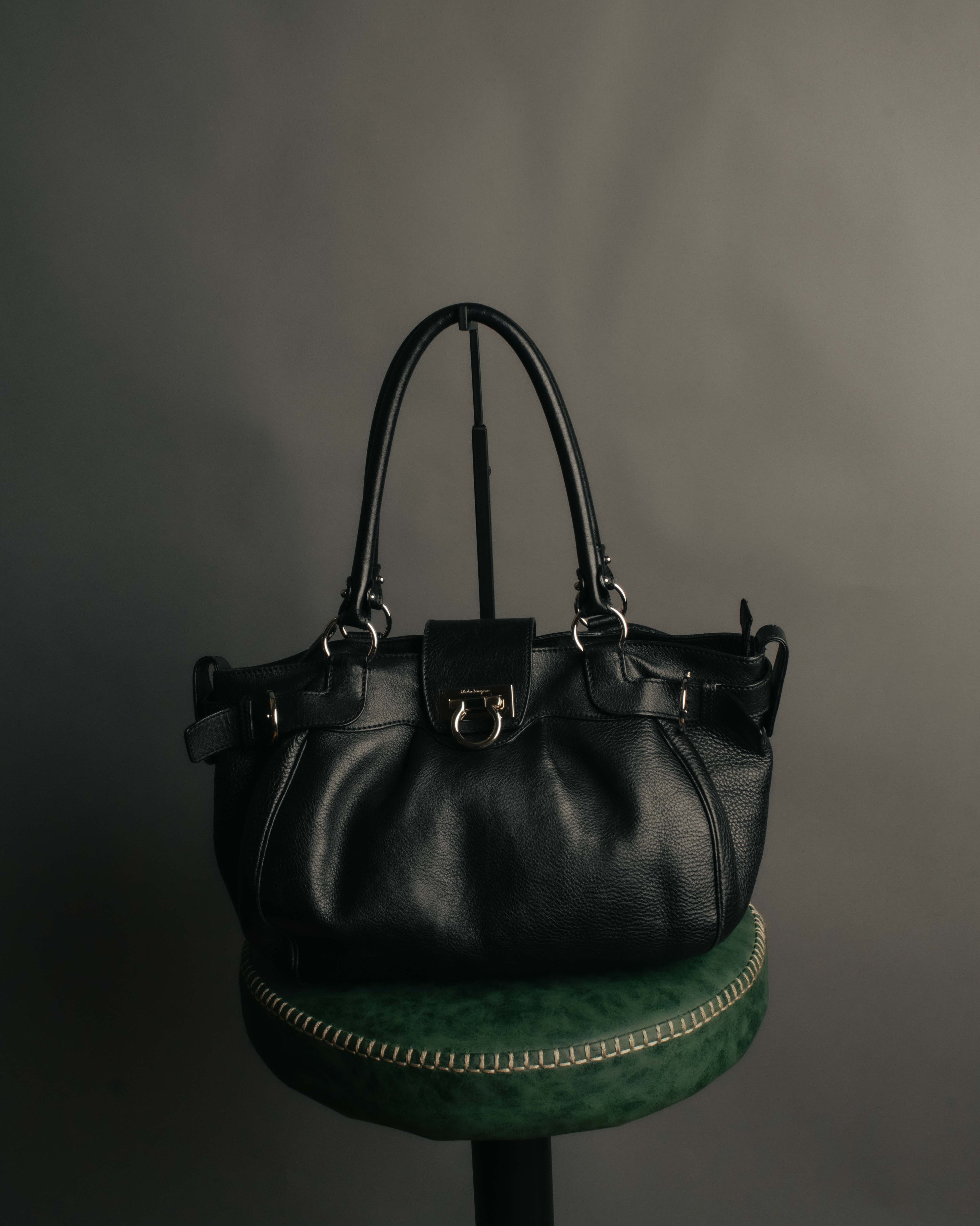 “Salvatore Ferragamo” 2000’s Gancini leather shoulder bag