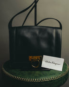 "Salvatore Ferragamo" 90's-00's Classic gancini leather shoulder bag