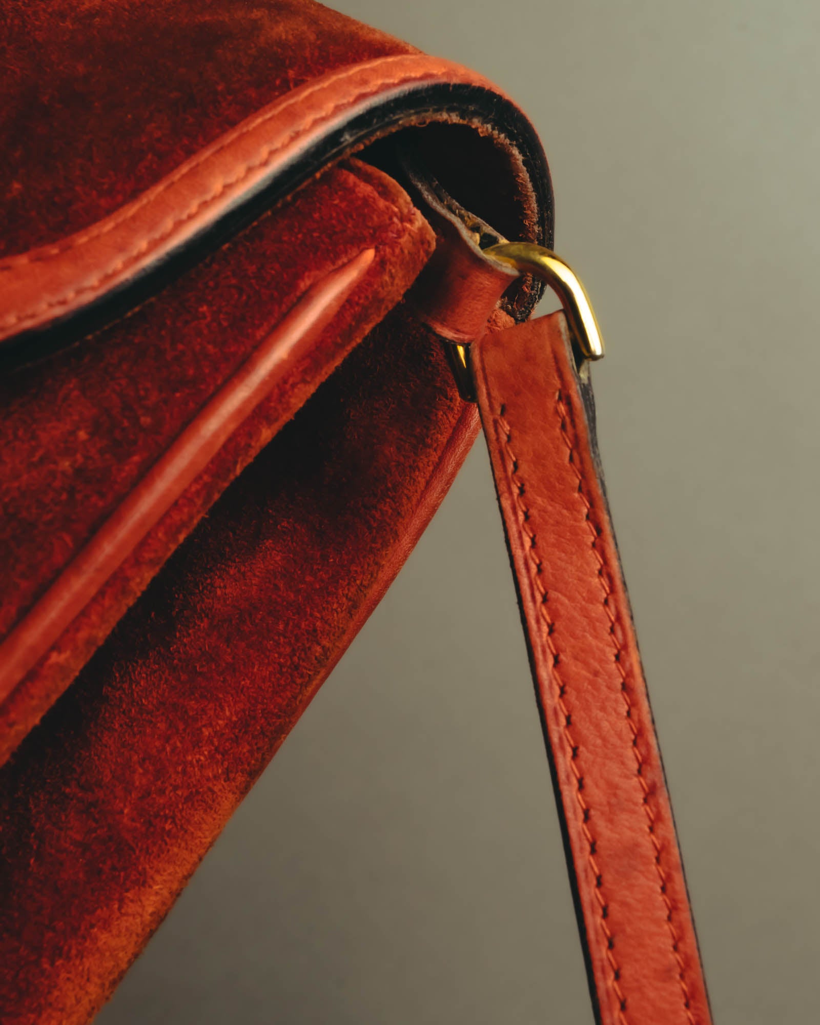 "GUCCI" 60's-70's Classic red suede leather shoulder bag
