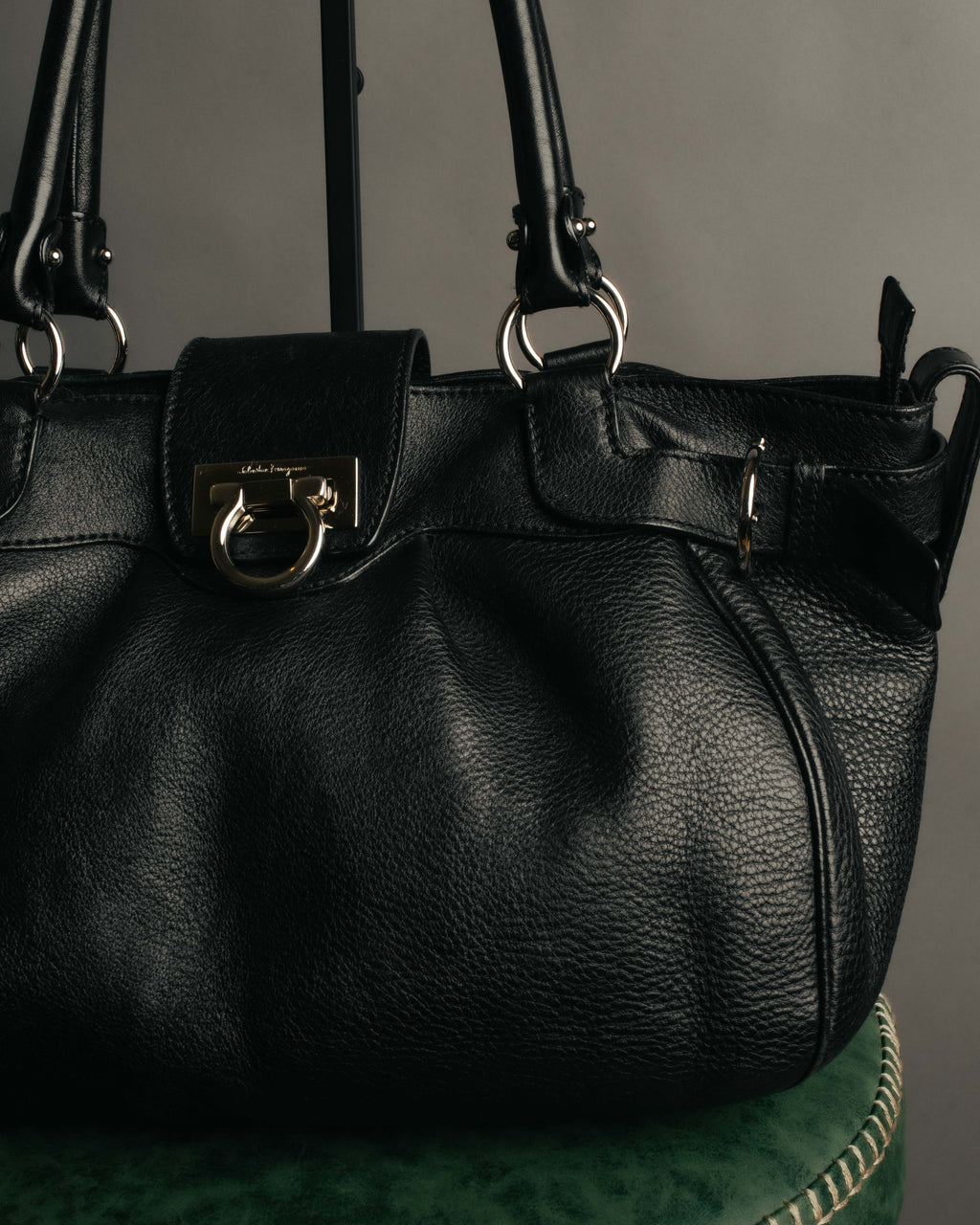“Salvatore Ferragamo” 2000’s Gancini leather shoulder bag