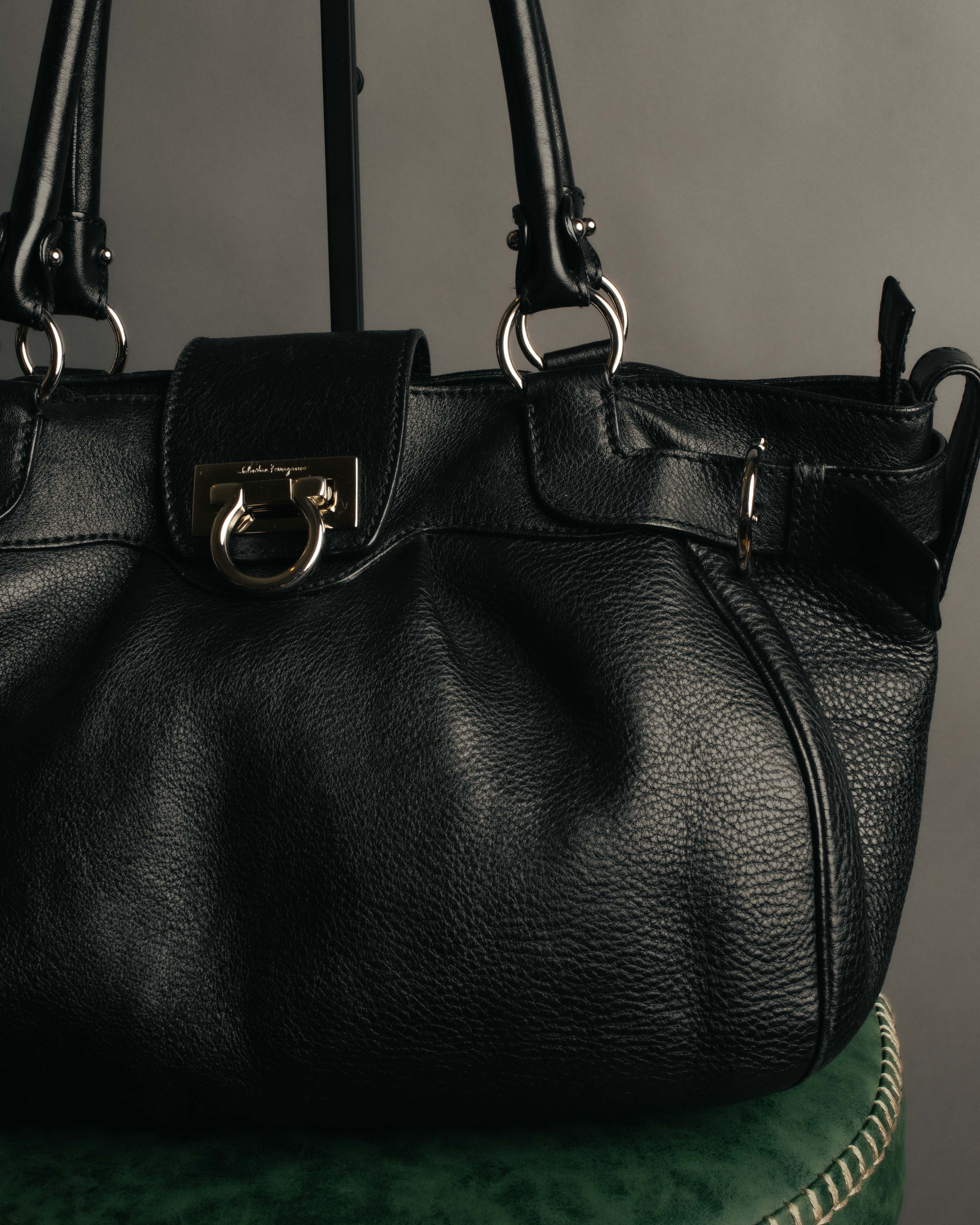 “Salvatore Ferragamo” 2000’s Gancini leather shoulder bag
