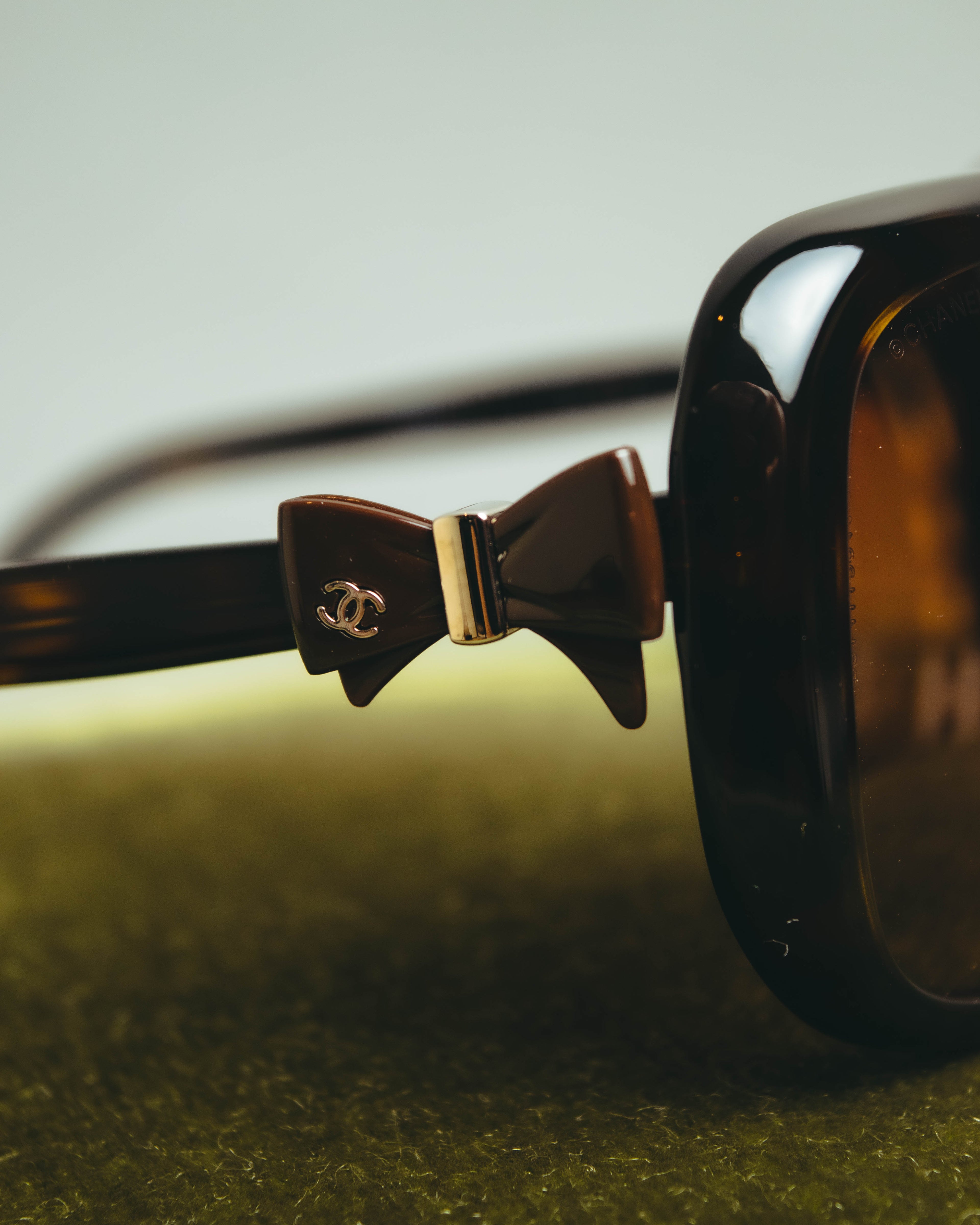 "CHANEL" 00's-10's Iconic bow sunglasses