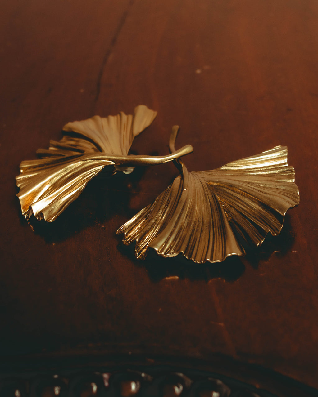 –SPECIAL– "SAINT LAURENT" 20's Sculptural triple palm leaf clip-on earrings