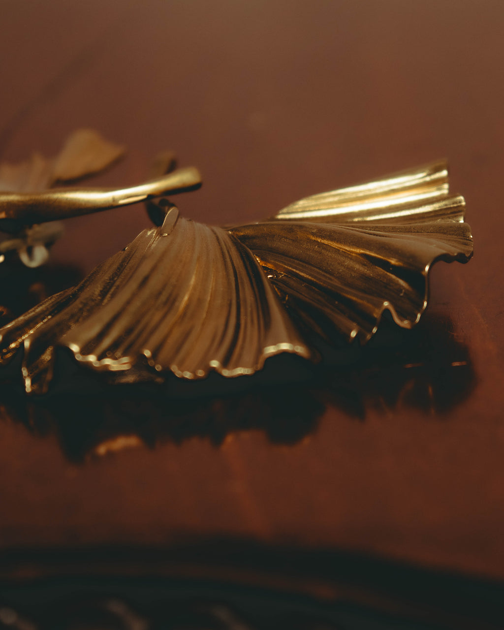 –SPECIAL– "SAINT LAURENT" 20's Sculptural triple palm leaf clip-on earrings
