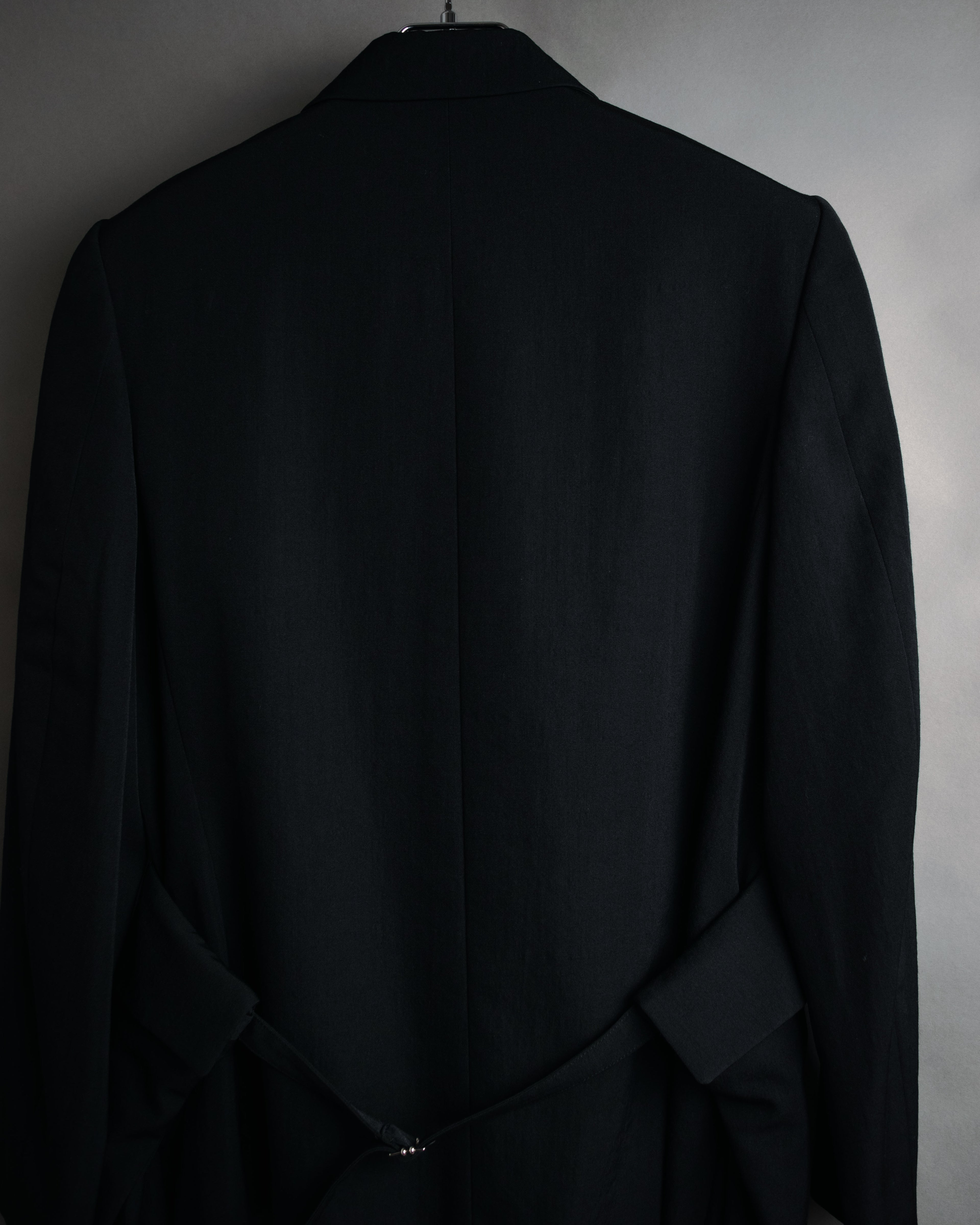 –SPECIAL– “tricot COMME des GARÇONS” 90’s belted sculptural tailored jacket