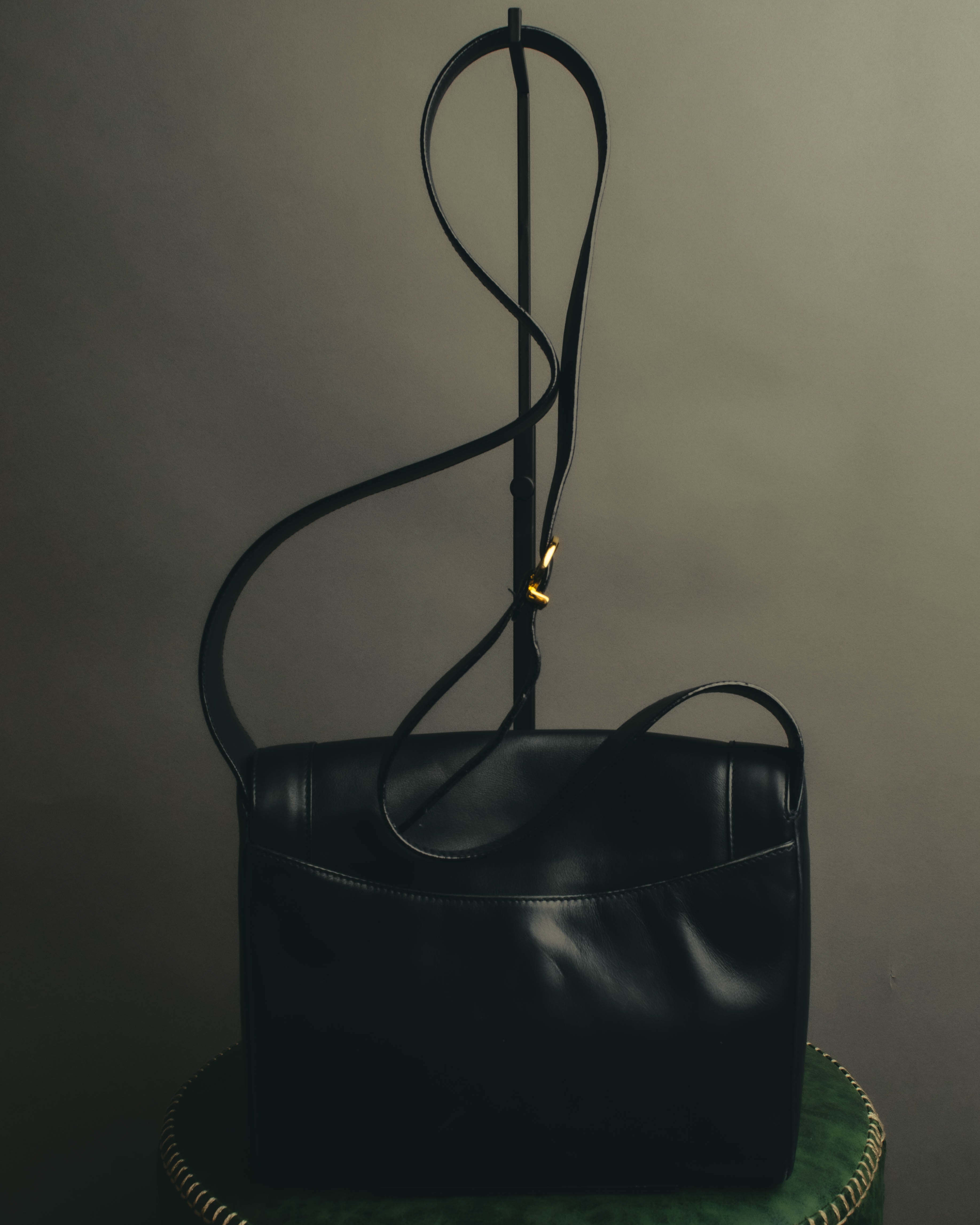"Salvatore Ferragamo" 90's-00's Classic gancini leather shoulder bag