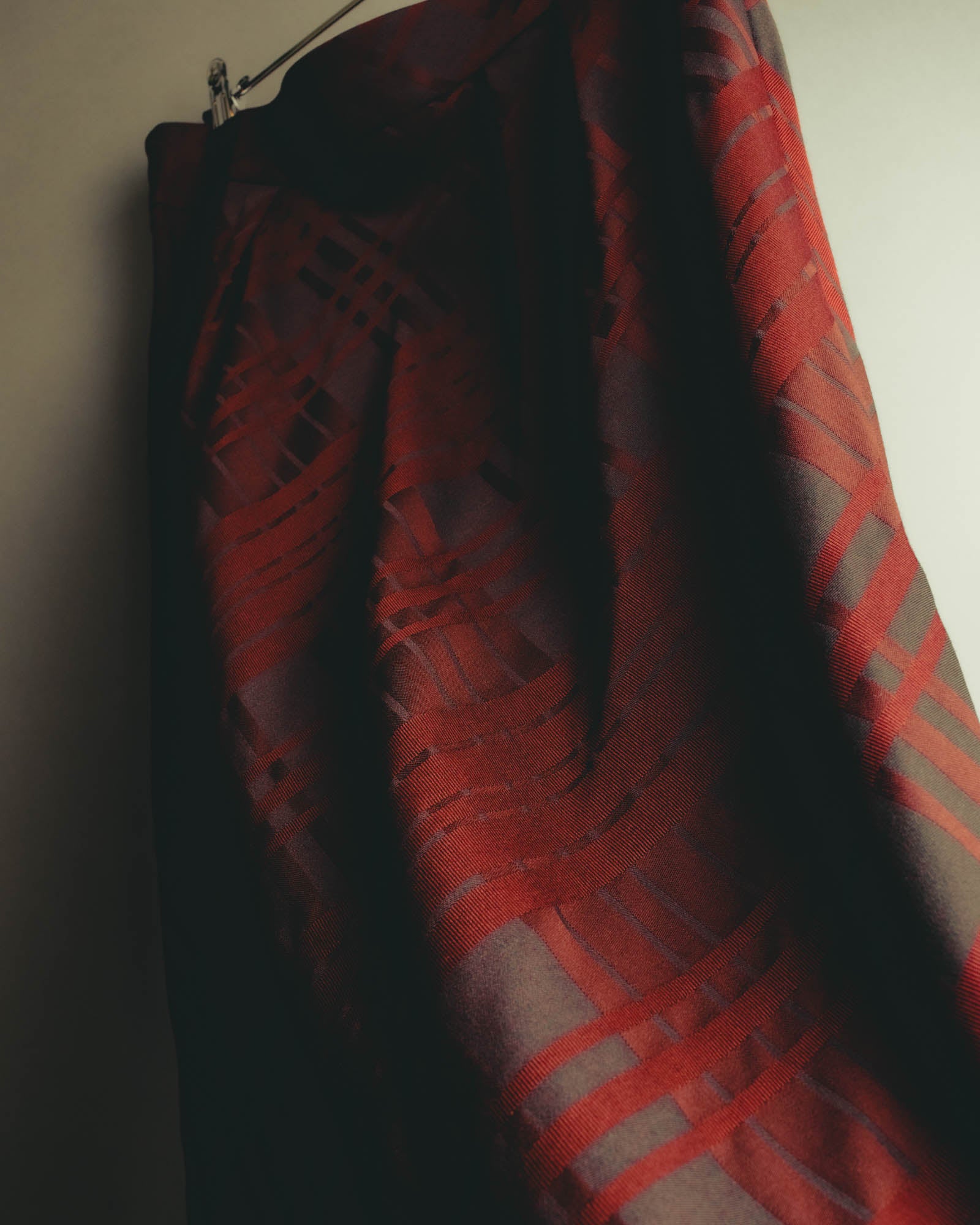 "Aquascutum" 10's Burgundy wool silk plaid skirt