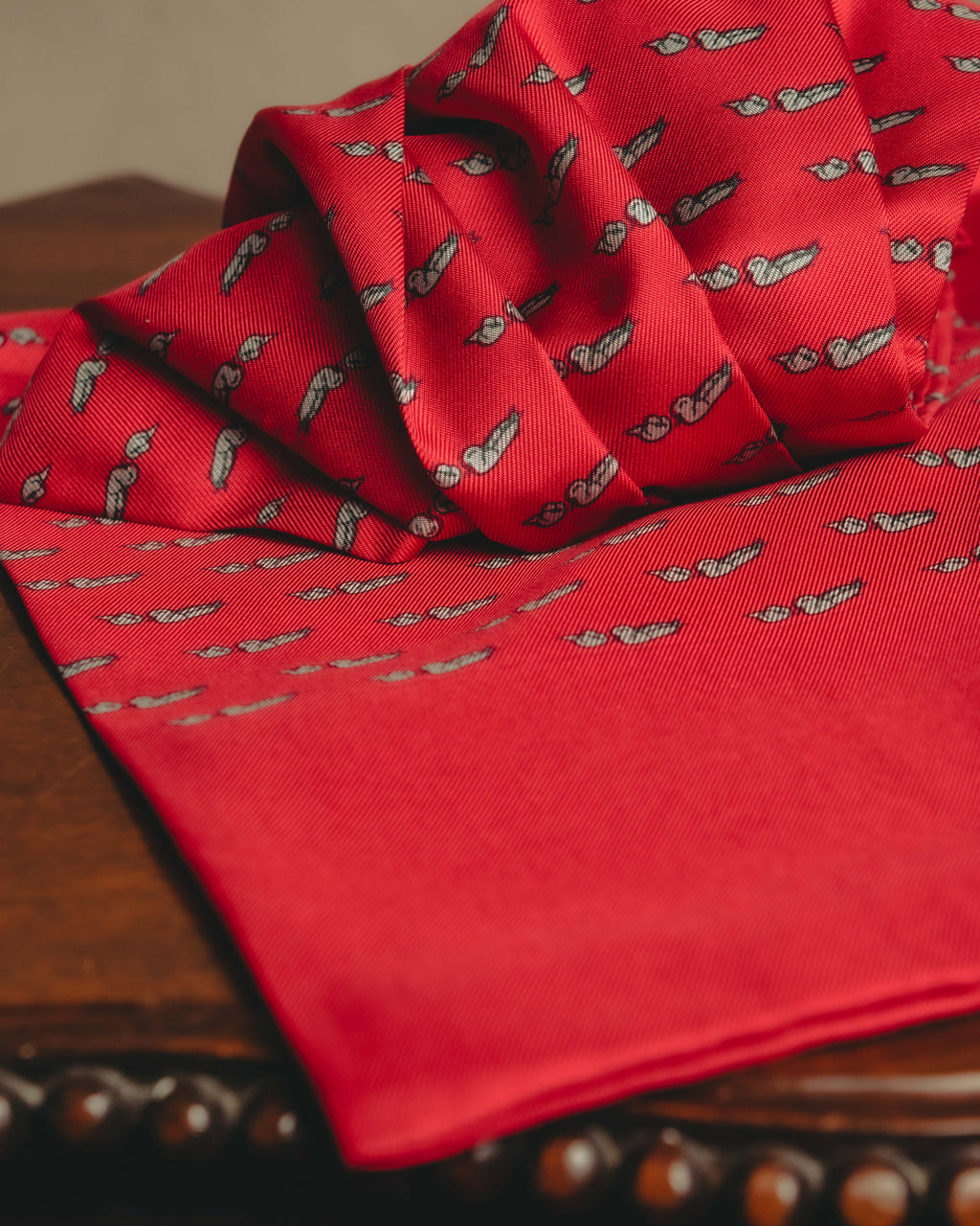 "Hermès" 80's-90's Patterned silk scarf tie