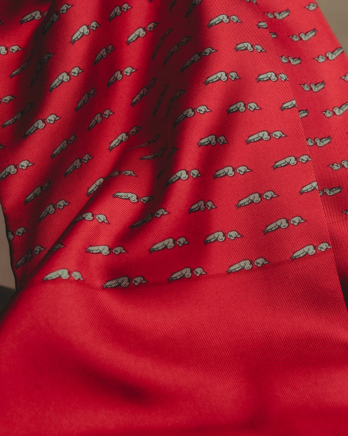 "Hermès" 80's-90's Patterned silk scarf tie