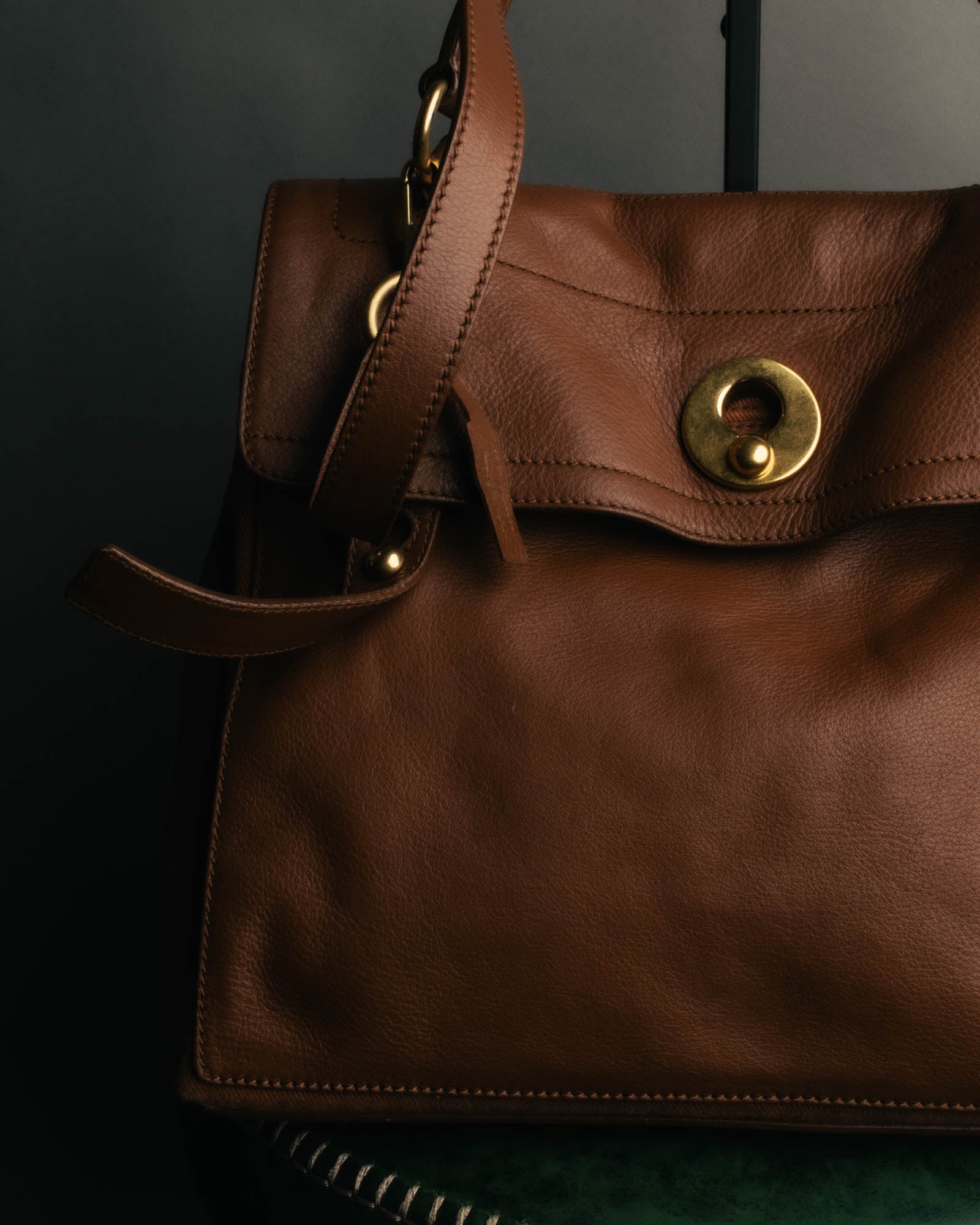 "Yves Saint Laurent" 00's-10's Structured leather shoulder bag
