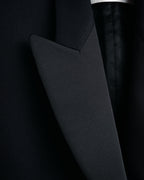 –SPECIAL– “VALENTINO” 2020’s Sculpted peak lapel jacket