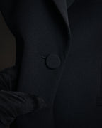 –SPECIAL– “VALENTINO” 2020’s Sculpted peak lapel jacket