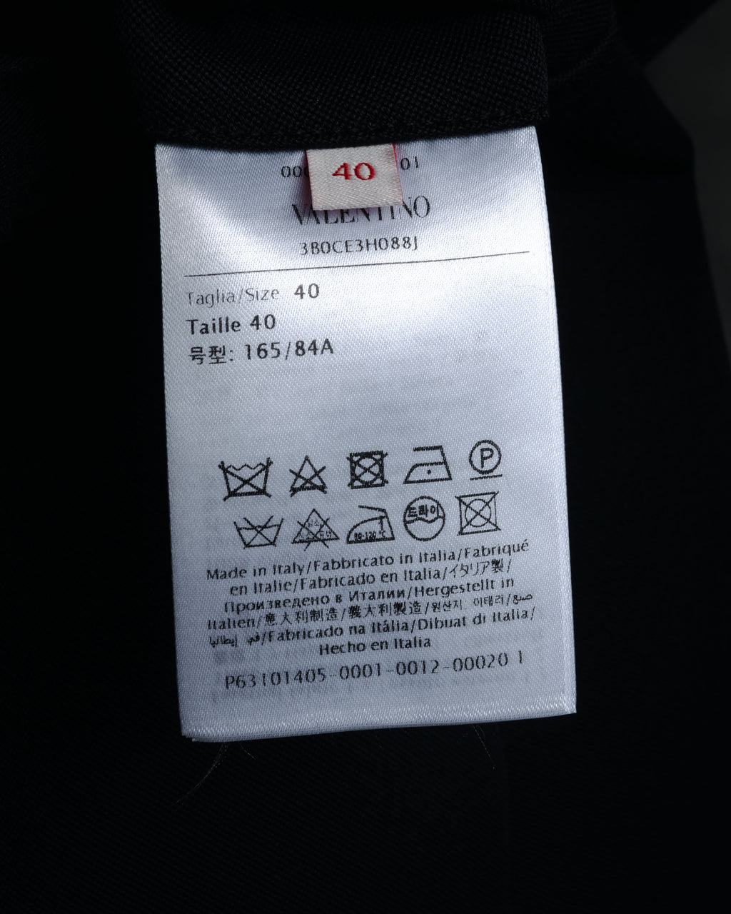 –SPECIAL– “VALENTINO” 2020’s Sculpted peak lapel jacket