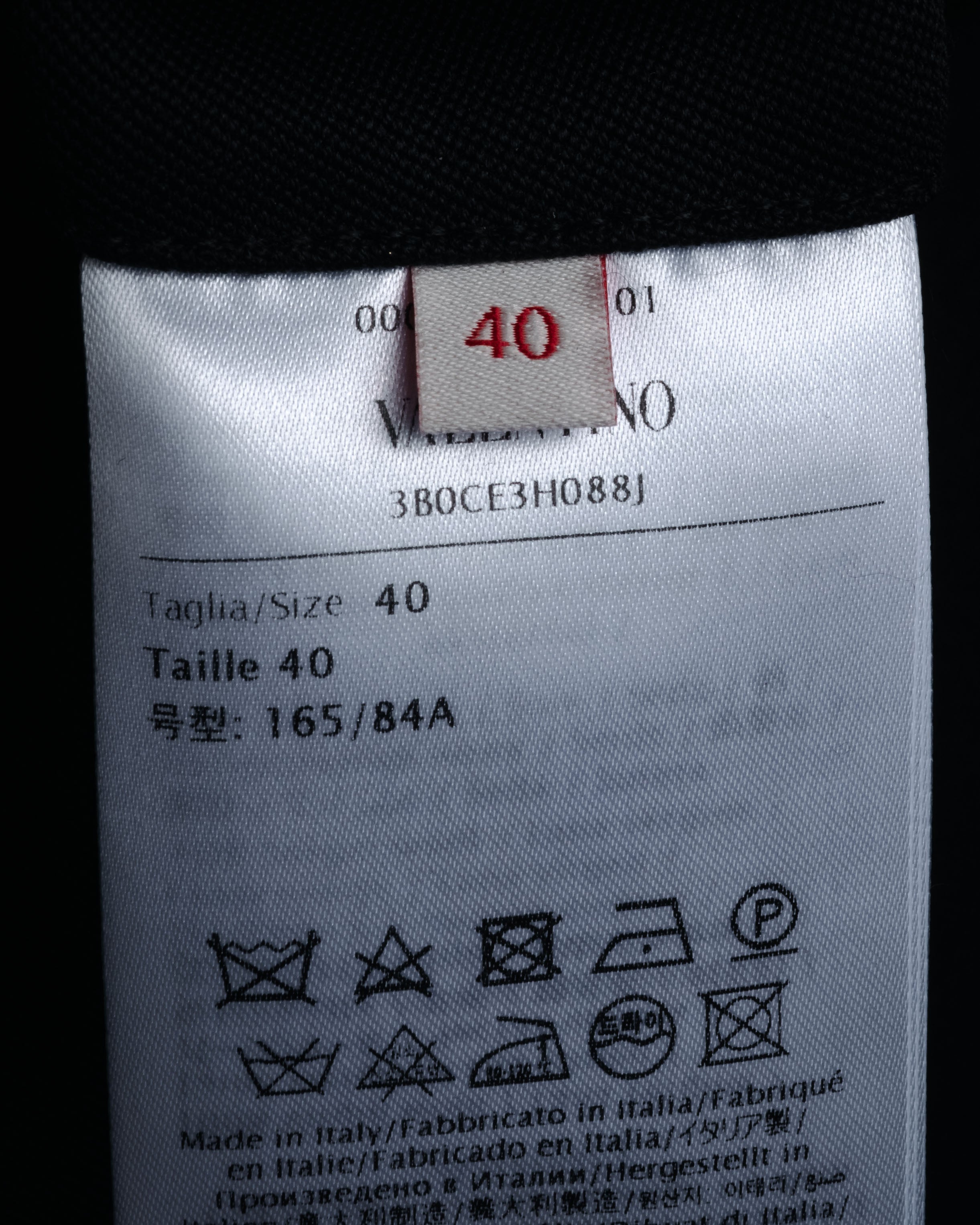 –SPECIAL– “VALENTINO” 2020’s Sculpted peak lapel jacket