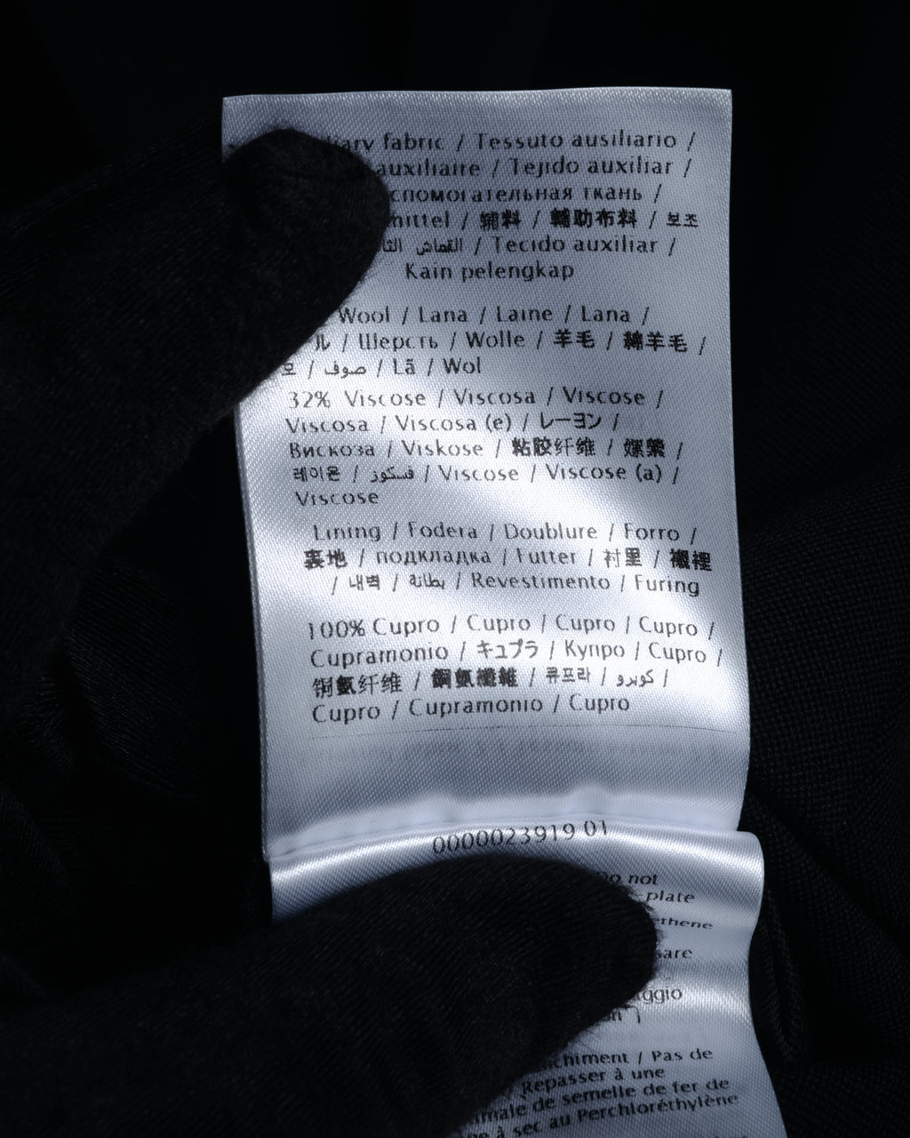 –SPECIAL– “VALENTINO” 2020’s Sculpted peak lapel jacket