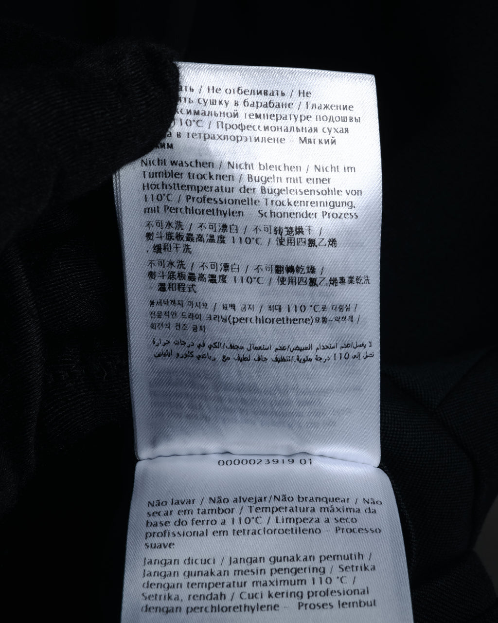 –SPECIAL– “VALENTINO” 2020’s Sculpted peak lapel jacket