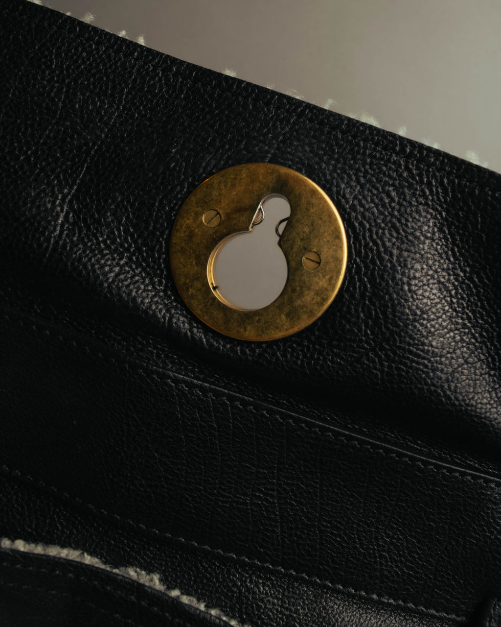 "Yves Saint Laurent" 00's-10's Shearling leather shoulder bag