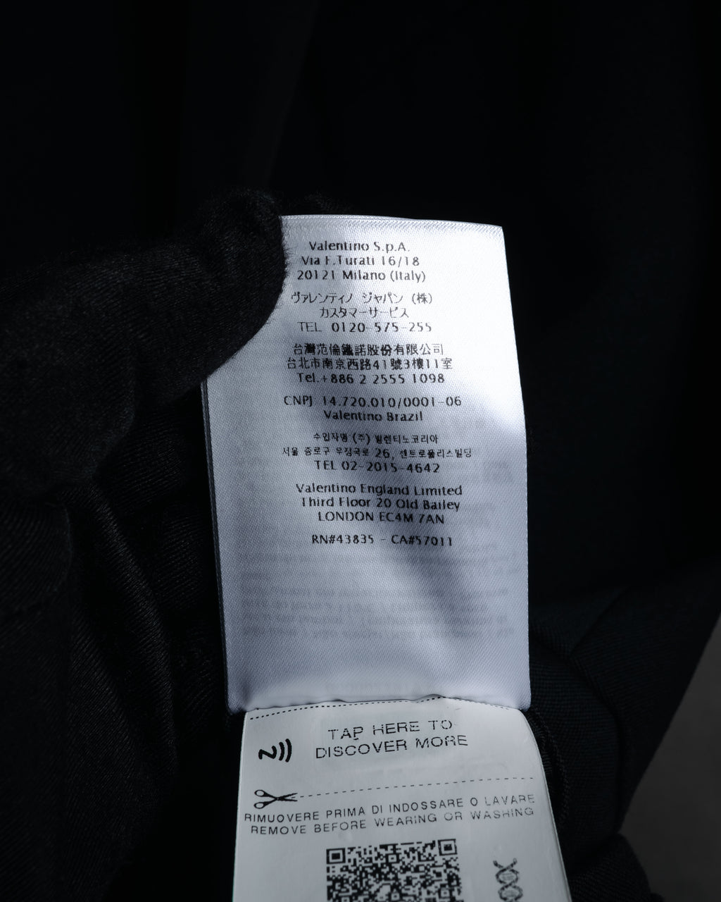 –SPECIAL– “VALENTINO” 2020’s Sculpted peak lapel jacket