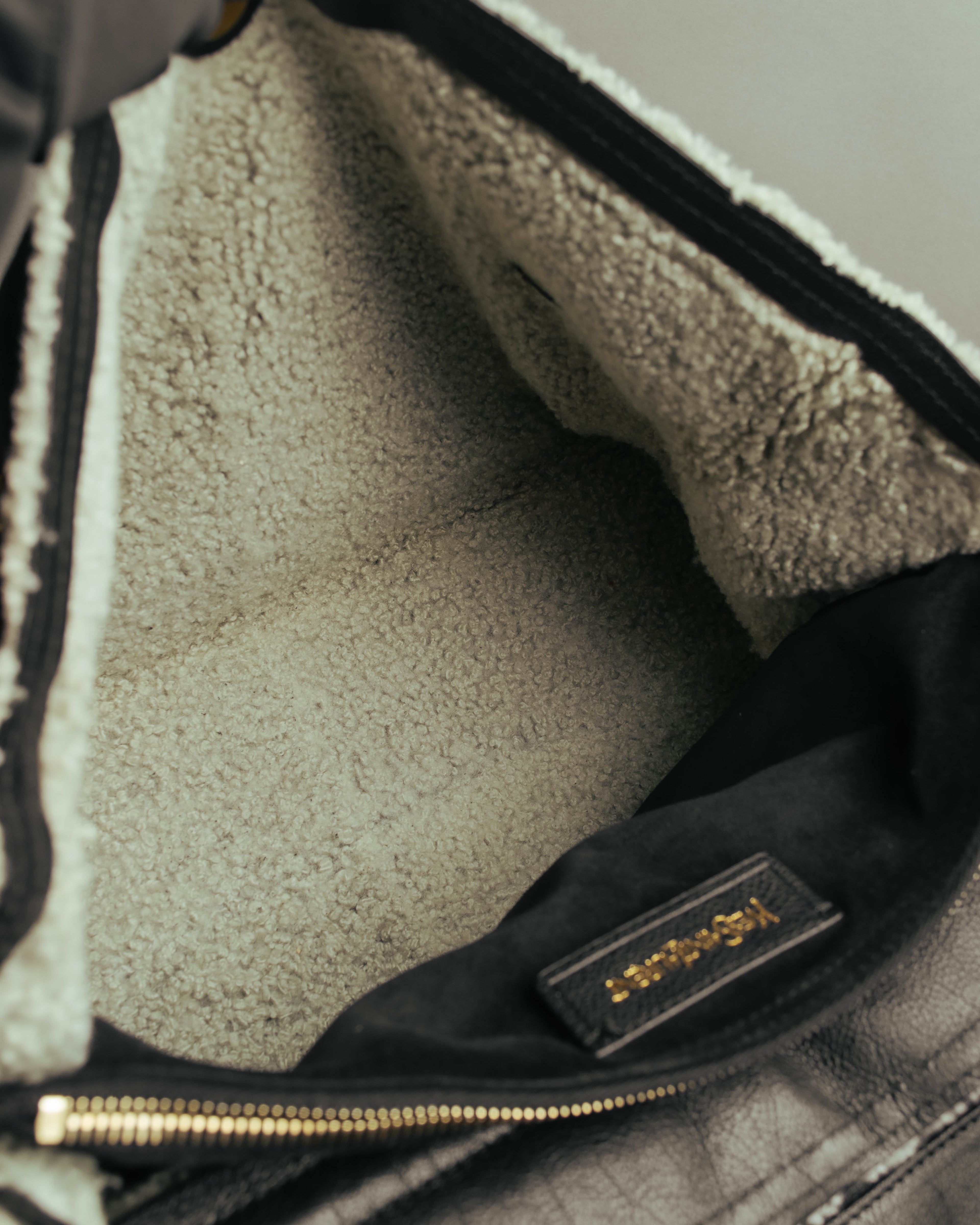 "Yves Saint Laurent" 00's-10's Shearling leather shoulder bag