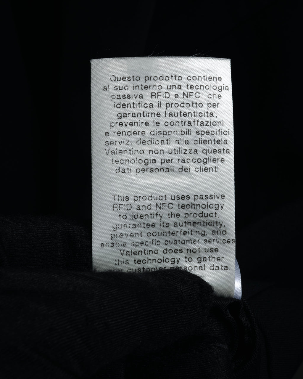 –SPECIAL– “VALENTINO” 2020’s Sculpted peak lapel jacket