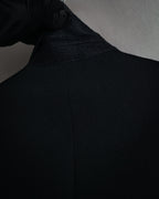 –SPECIAL– “VALENTINO” 2020’s Sculpted peak lapel jacket