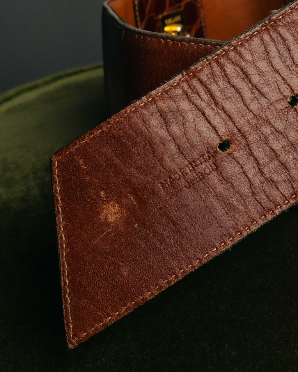 “CELINE“ 2019-22 Crocodile embossed statement belt