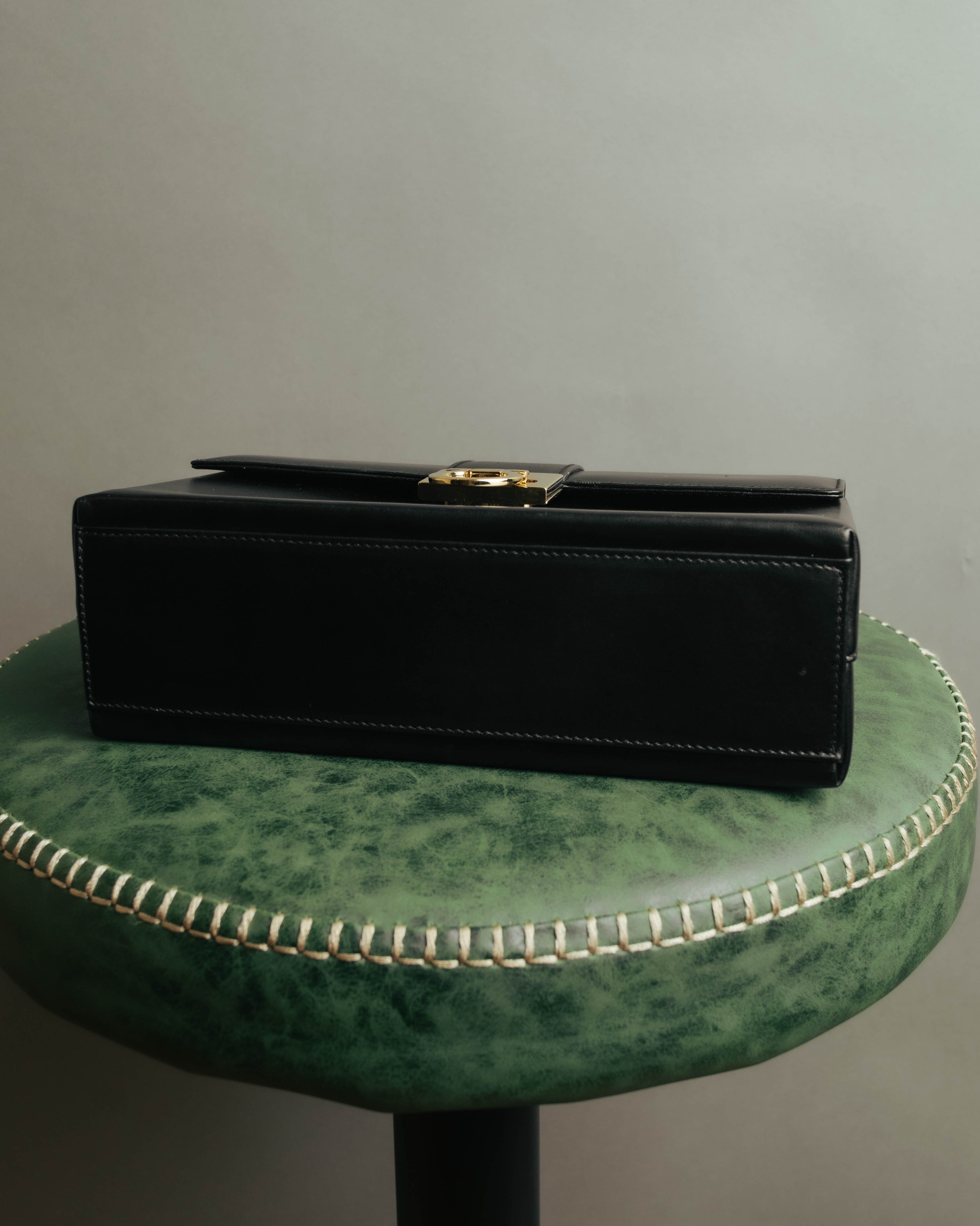 "Salvatore Ferragamo" 90's-00's Structured leather top handle handbag